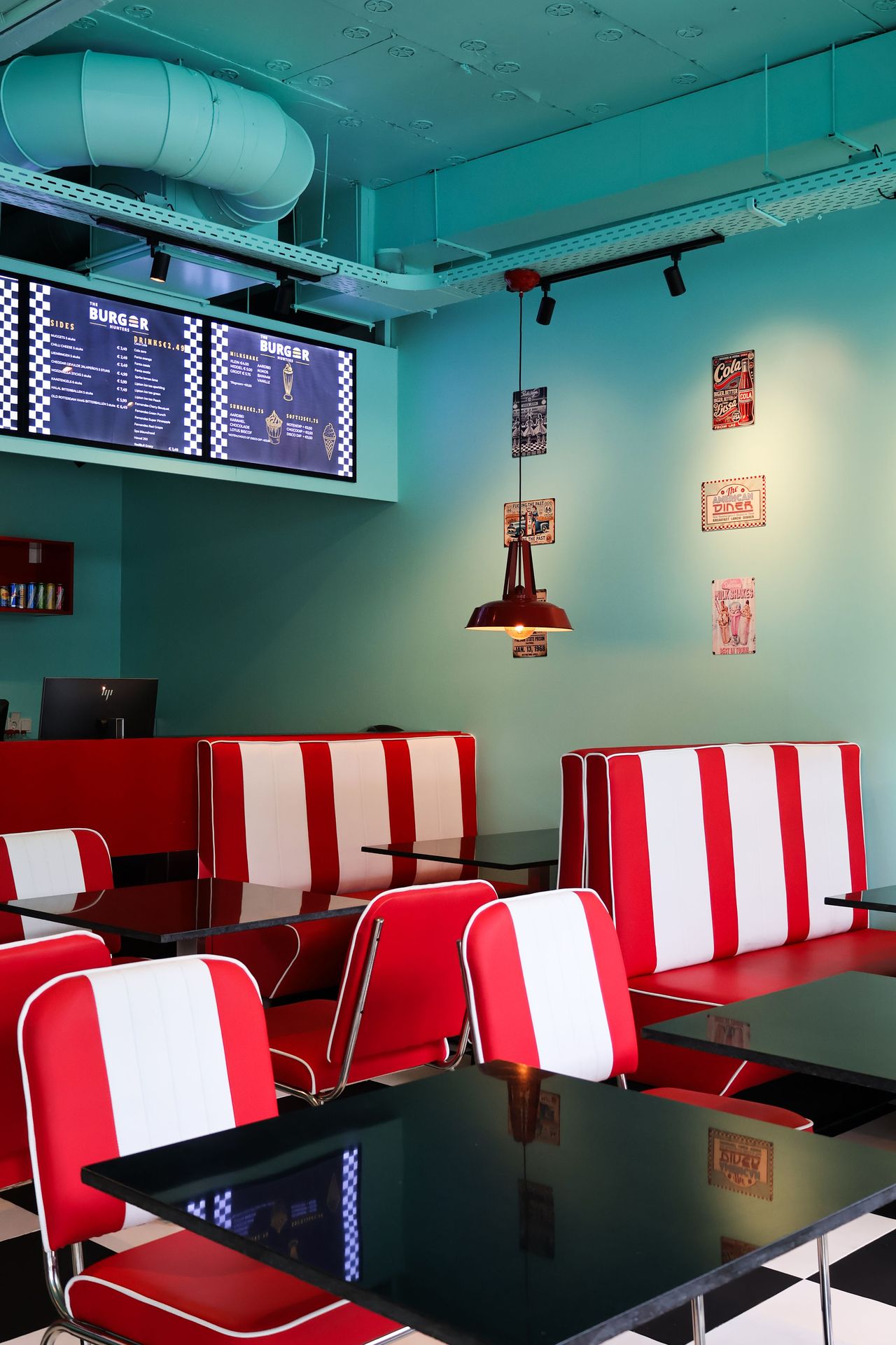 De restaurants interieur! Foto van de restaurants interieur.